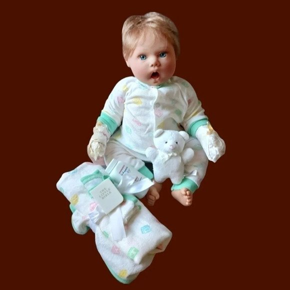 Lee Middleton little love cuddle bumps "19" - Picture 1 of 12